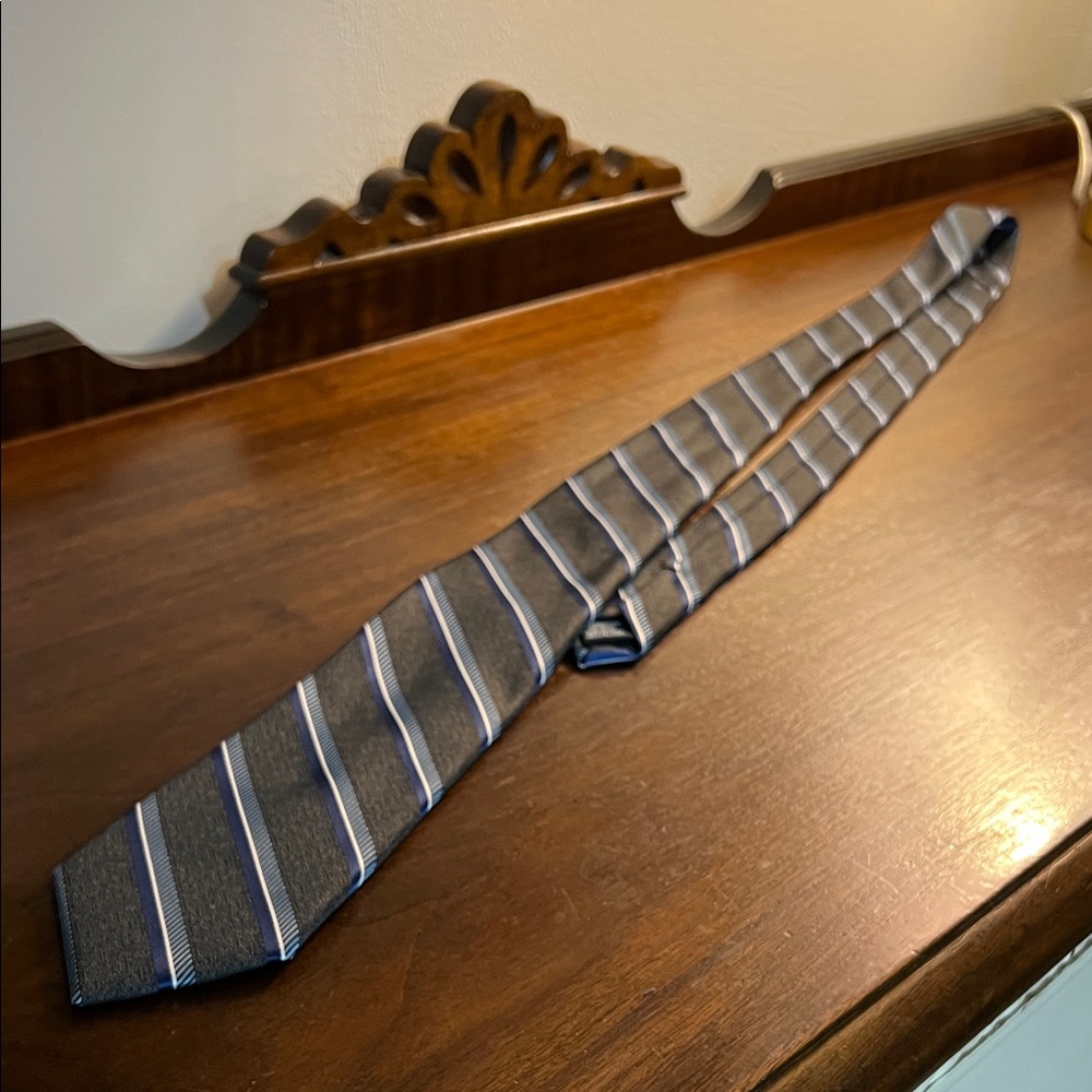 Perry Ellis Gray and Blue Striped Tie
